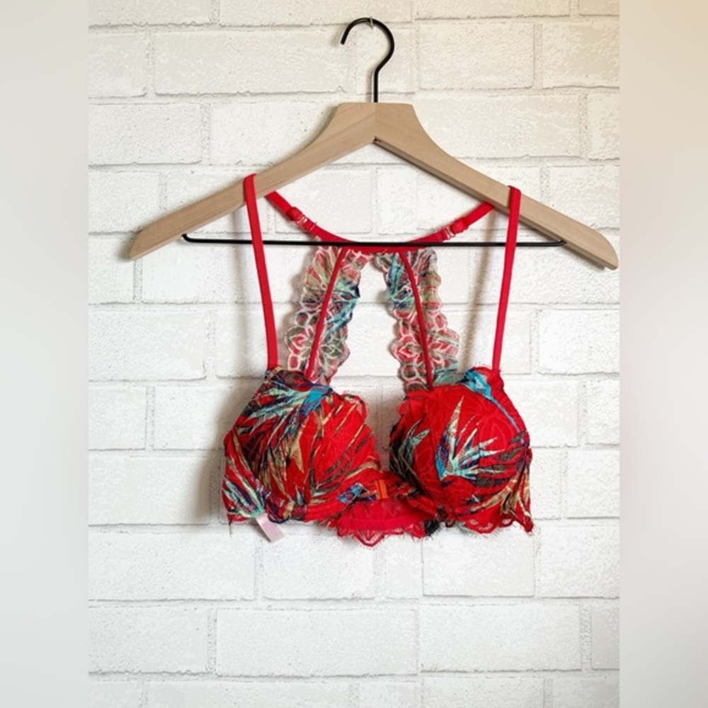 PINK Victoria's Secret Red Tropical Floral Date Racerback Lace Bralette 32B